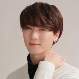 込山尊