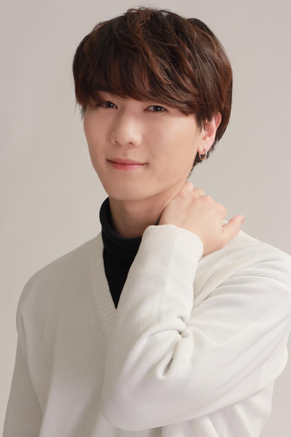 込山尊